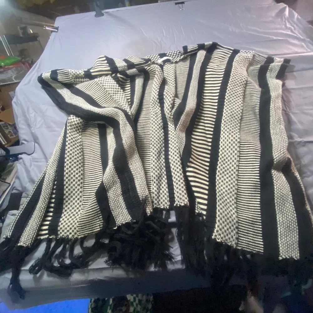 LOFT Black White Striped Fringe Knit Scarf Soft Winter Wrap Shawl Women's